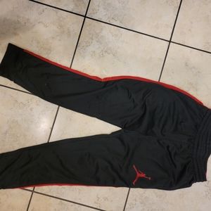 Boy Jordan sweats